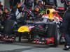GP GIAPPONE, 07.10.2012- Gara, Pit Stop, Sebastian Vettel (GER) Red Bull Racing RB8 