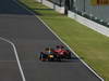 GP GIAPPONE, 07.10.2012- Gara, Mark Webber (AUS) Red Bull Racing RB8 e Timo Glock (GER) Marussia F1 Team MR01 