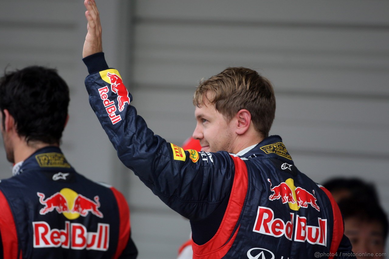 GP GIAPPONE, 06.10.2012- Qualifiche, Sebastian Vettel (GER) Red Bull Racing RB8 pole position 