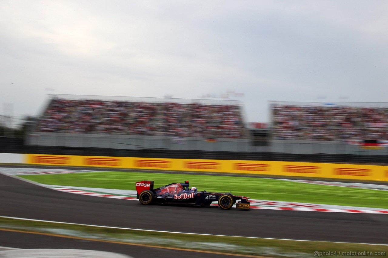 GP GIAPPONE, 06.10.2012- Qualifiche, Daniel Ricciardo (AUS) Scuderia Toro Rosso STR7 
