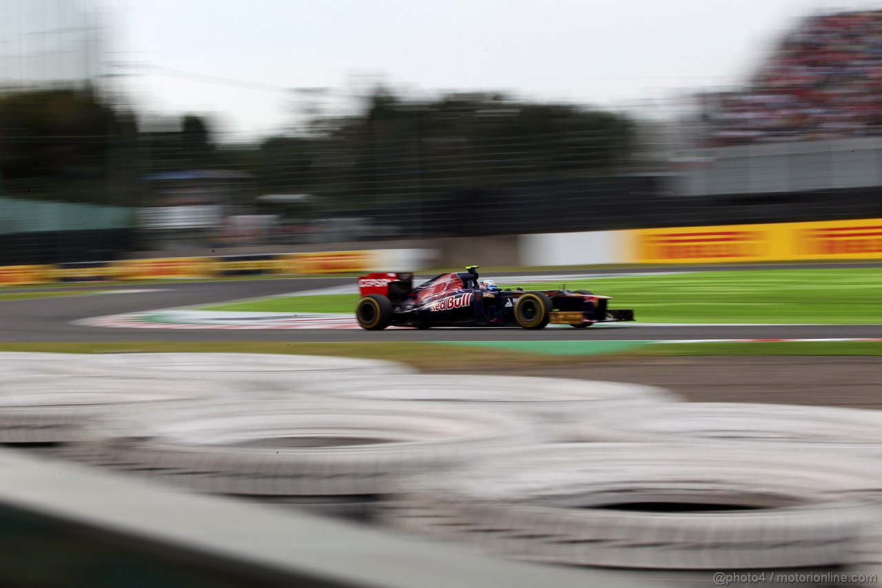 GP GIAPPONE, 06.10.2012- Qualifiche, Jean-Eric Vergne (FRA) Scuderia Toro Rosso STR7