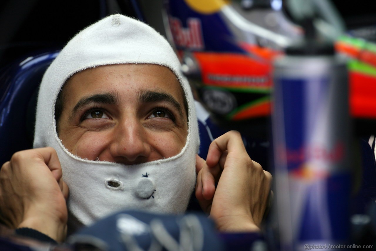 GP GIAPPONE, 05.10.2012- Prove Libere 1, Daniel Ricciardo (AUS) Scuderia Toro Rosso STR7 