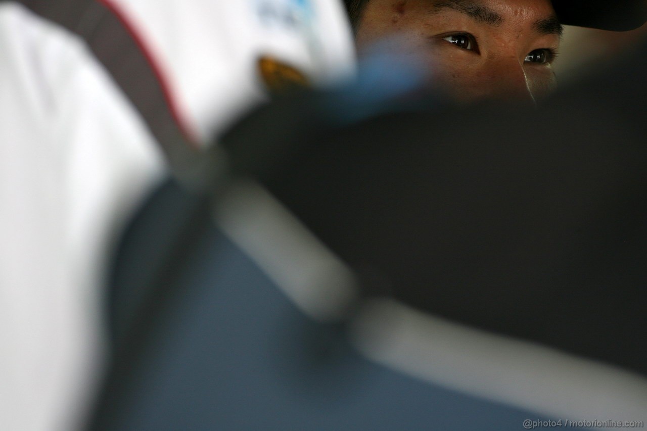 GP GIAPPONE, 05.10.2012- Prove Libere 1, Kamui Kobayashi (JAP) Sauber F1 Team C31 