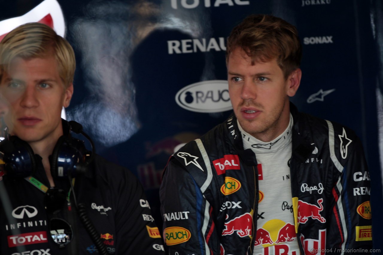GP GIAPPONE, 05.10.2012- Prove Libere 1, Sebastian Vettel (GER) Red Bull Racing RB8 