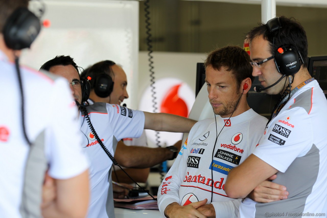GP GIAPPONE, 05.10.2012- Prove Libere 1, Jenson Button (GBR) McLaren Mercedes MP4-27 