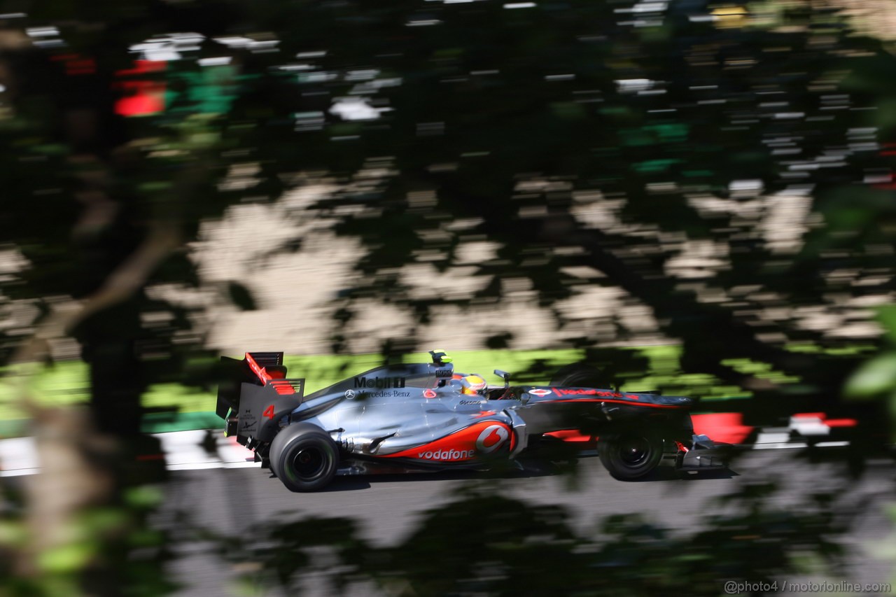 GP GIAPPONE, 05.10.2012- Prove Libere 1, Lewis Hamilton (GBR) McLaren Mercedes MP4-27 