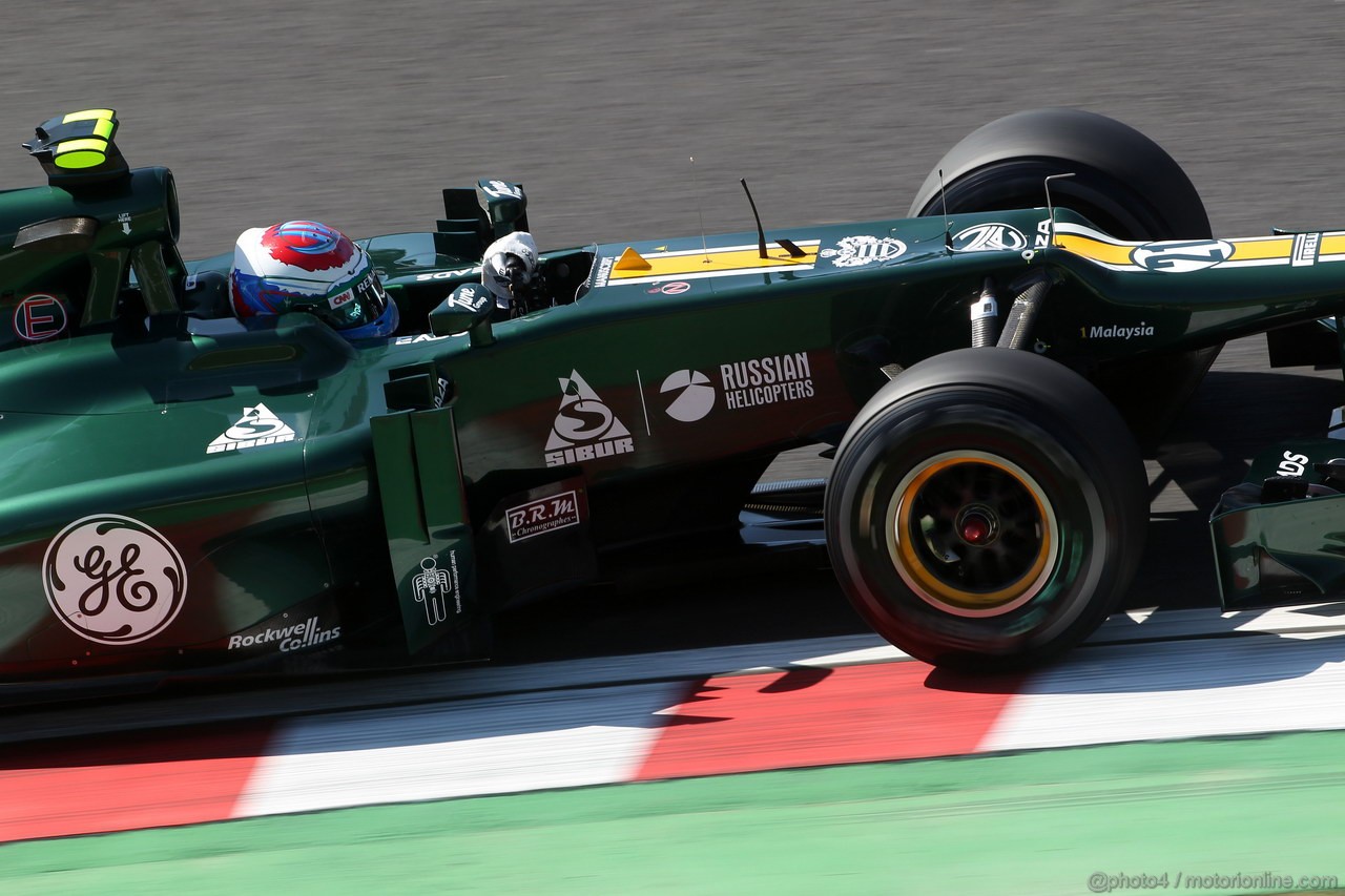 GP GIAPPONE, 05.10.2012- Prove Libere 1, Vitaly Petrov (RUS) Caterham F1 Team CT01 
