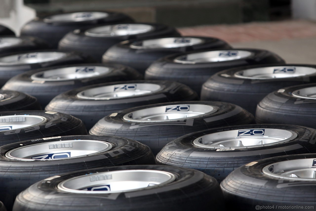 GP INDIA, 25.10.2012- OZ Wheels e Pirelli Tyres