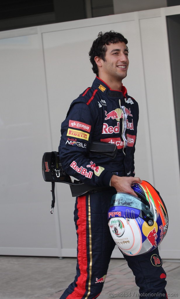 GP INDIA, 25.10.2012- Daniel Ricciardo (AUS) Scuderia Toro Rosso STR7 