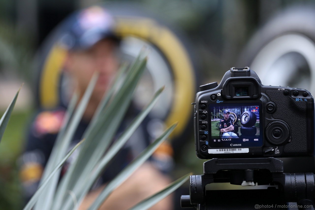 GP INDIA, 25.10.2012- Sebastian Vettel (GER) Red Bull Racing RB8 
