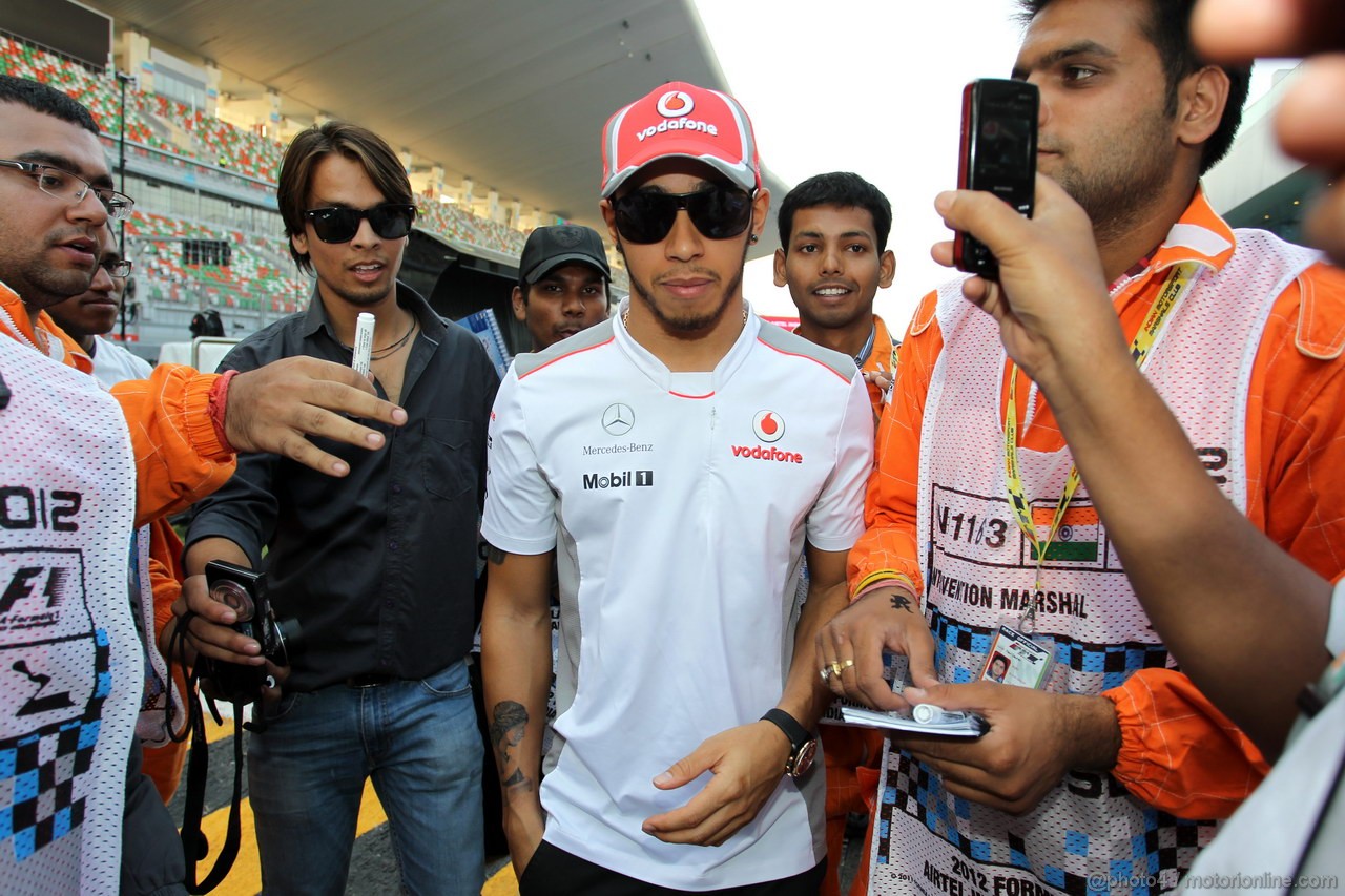 GP INDIA, 25.10.2012- Lewis Hamilton (GBR) McLaren Mercedes MP4-27 
