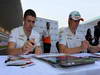 GP INDIA, 25.10.2012- Autograph session, Paul di Resta (GBR) Sahara Force India F1 Team VJM05 e Nico Hulkenberg (GER) Sahara Force India F1 Team VJM05