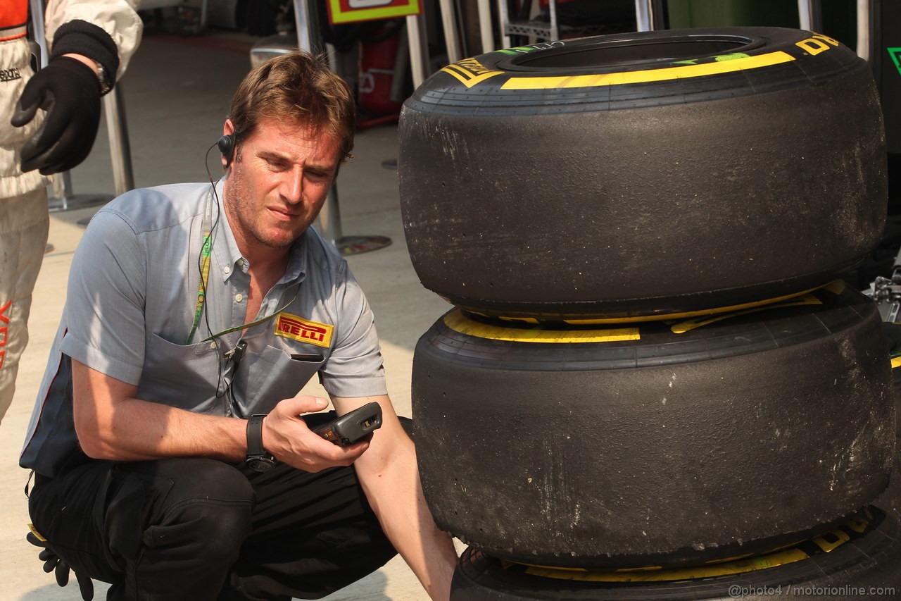 GP INDIA, 27.10.2012- Prove Libere 3, Pirelli Tyres 