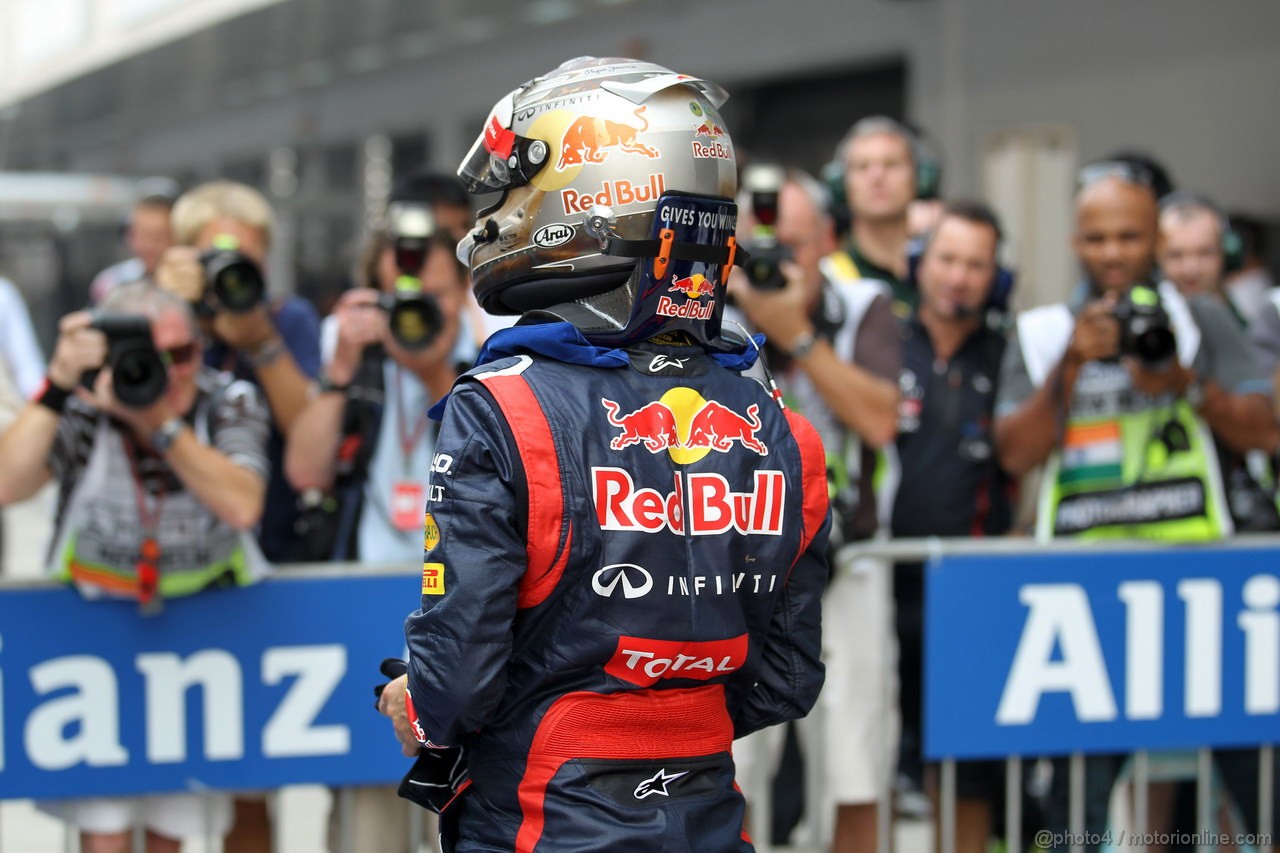 GP INDIA, 27.10.2012- Qualifiche, Sebastian Vettel (GER) Red Bull Racing RB8 pole position 