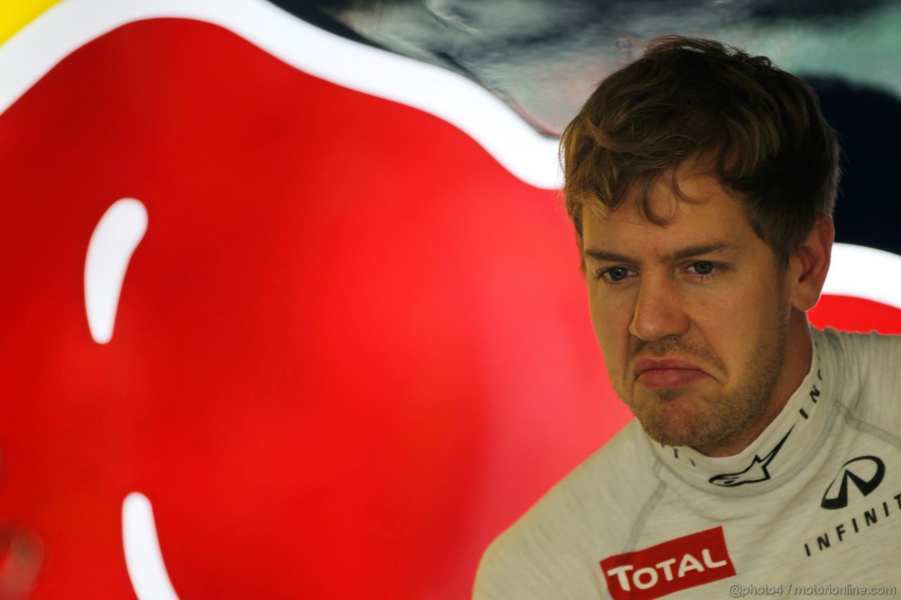 GP INDIA, 26.10.2012- Prove Libere 1, Sebastian Vettel (GER) Red Bull Racing RB8 