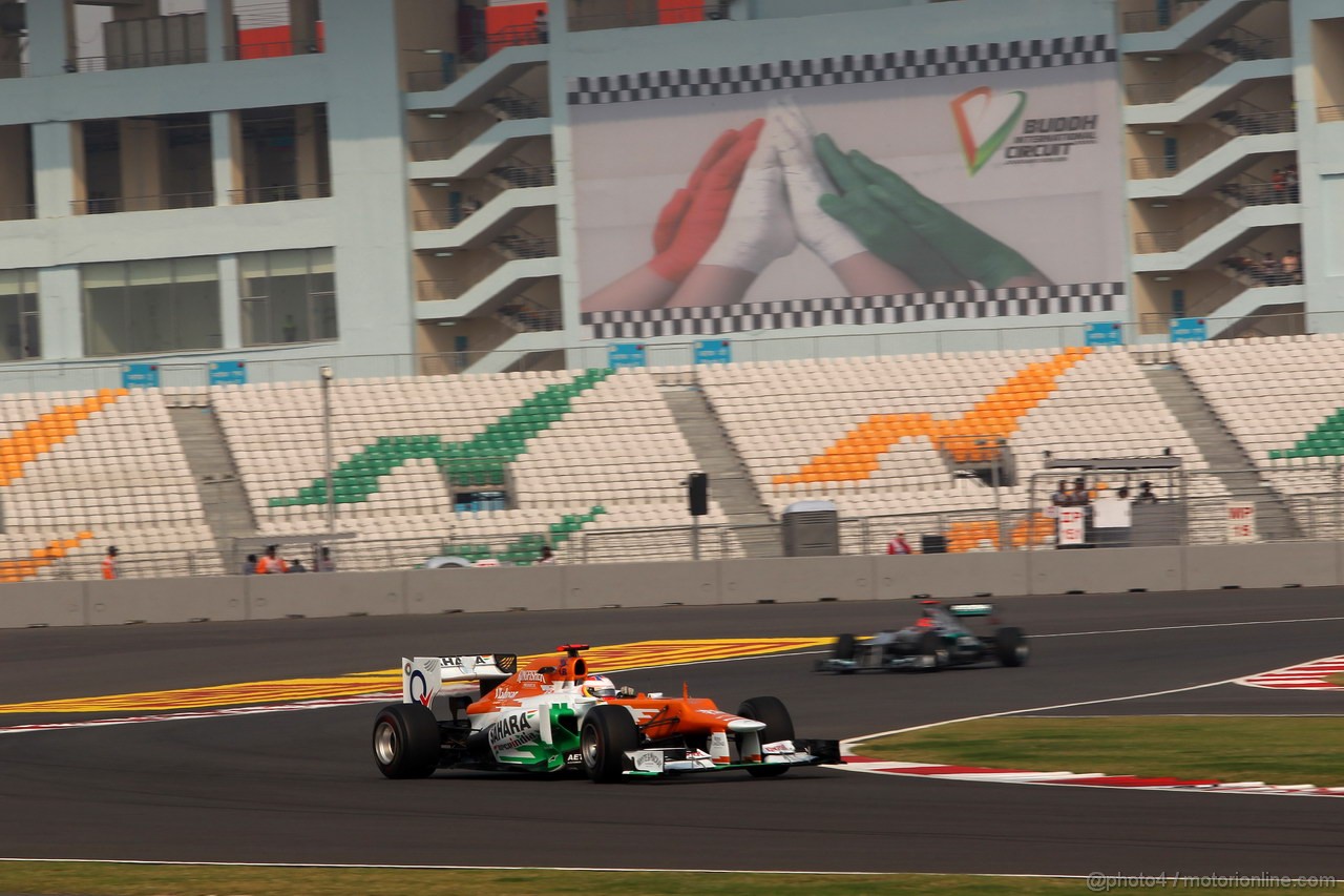 GP INDIA, 26.10.2012- Prove Libere 2,Paul di Resta (GBR) Sahara Force India F1 Team VJM05 e Michael Schumacher (GER) Mercedes AMG F1 W03 