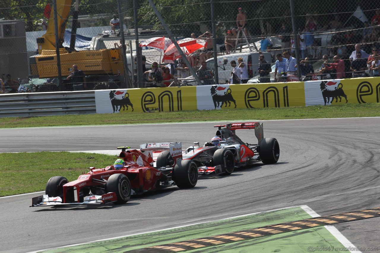 GP ITALIA, 09.09.2012- Gara,  Felipe Massa (BRA) Ferrari F2012 e Jenson Button (GBR) McLaren Mercedes MP4-27