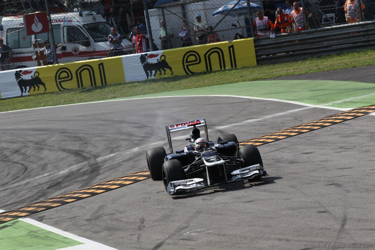 GP ITALIA, 09.09.2012- Gara,  Pastor Maldonado (VEN) Williams F1 Team FW34 off track