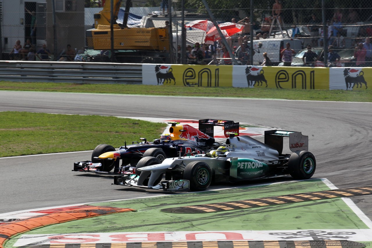 GP ITALIA, 09.09.2012- Gara,  Mark Webber (AUS) Red Bull Racing RB8 e Nico Rosberg (GER) Mercedes AMG F1 W03 