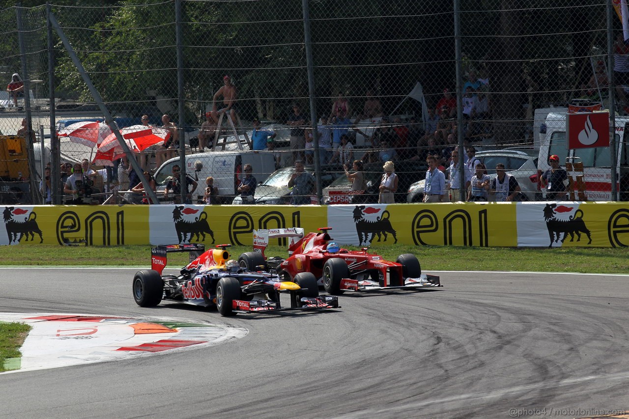 GP ITALIA, 09.09.2012- Gara,  Sebastian Vettel (GER) Red Bull Racing RB8 e Fernando Alonso (ESP) Ferrari F2012 