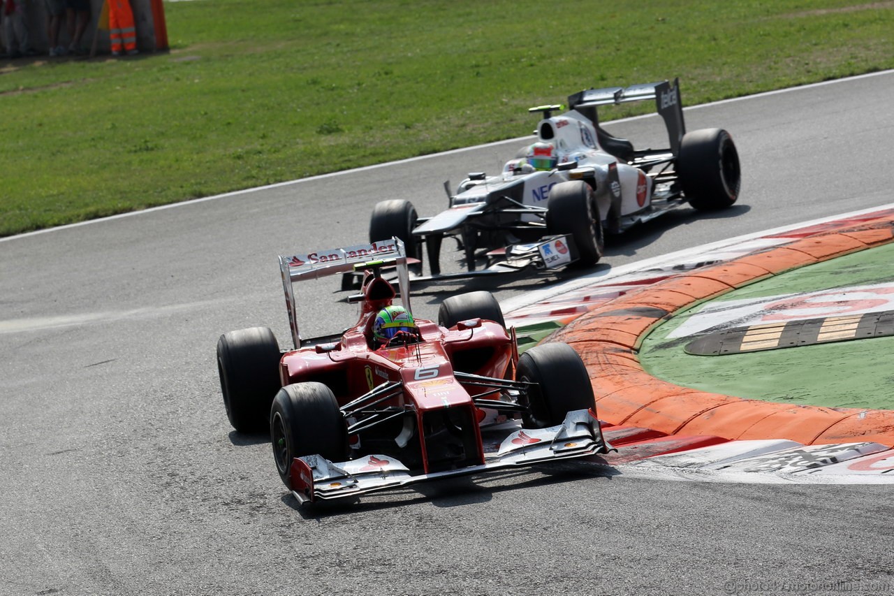 GP ITALIA, 09.09.2012- Gara,  Felipe Massa (BRA) Ferrari F2012 davanti a Sergio Prez (MEX) Sauber F1 Team C31 