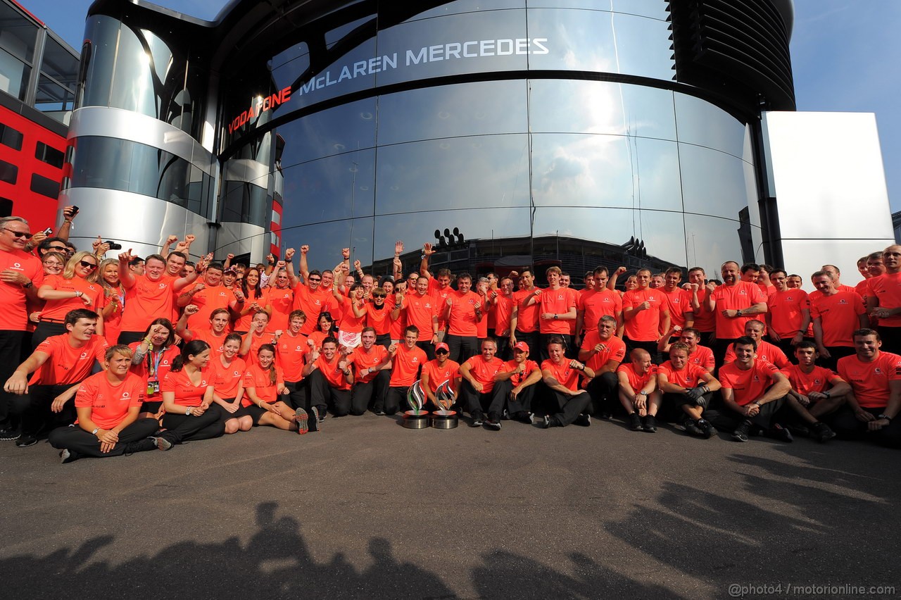 GP ITALIA, 09.09.2012- Gara, Festeggiamenti, Lewis Hamilton (GBR) McLaren Mercedes MP4-27 vincitore