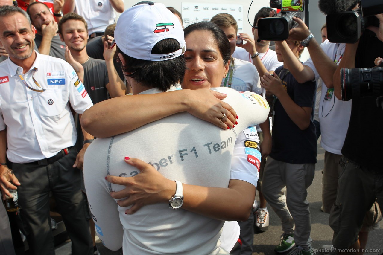 GP ITALIA, 09.09.2012- Gara, Festeggiamenti, secondo Sergio Prez (MEX) Sauber F1 Team C31 with Monisha Kaltenborn (AUT), Chief Executive Officer, Sauber F1 Team 