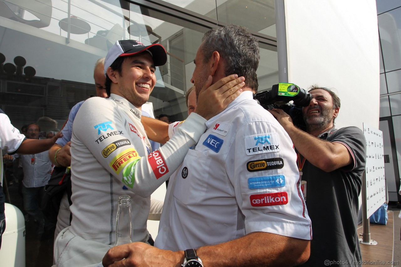 GP ITALIA, 09.09.2012- Gara, Festeggiamenti, secondo Sergio Prez (MEX) Sauber F1 Team C31