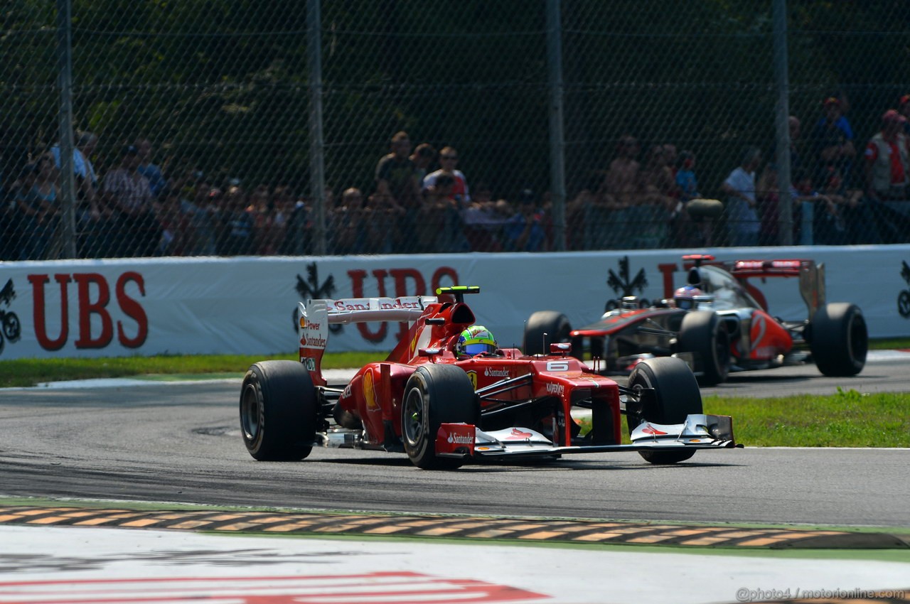 GP ITALIA, 09.09.2012- Gara, Felipe Massa (BRA) Ferrari F2012 e Jenson Button (GBR) McLaren Mercedes MP4-27 