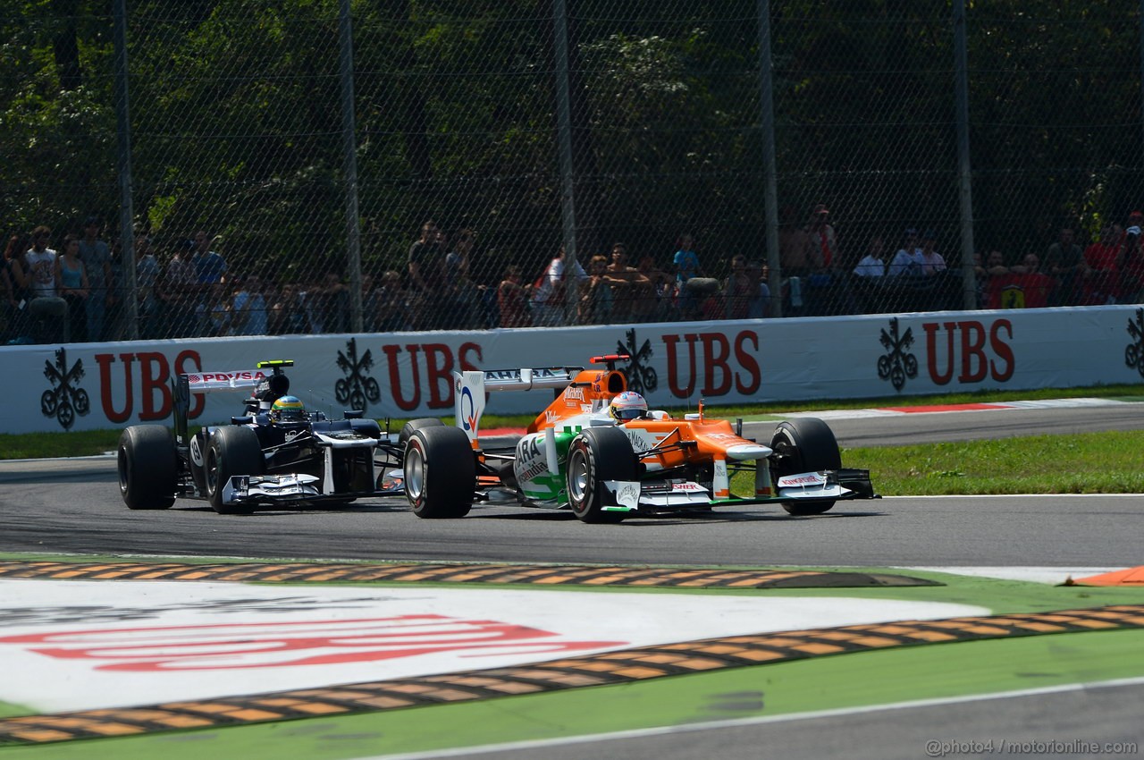 GP ITALIA, 09.09.2012- Gara, Paul di Resta (GBR) Sahara Force India F1 Team VJM05 davanti a Bruno Senna (BRA) Williams F1 Team FW34 