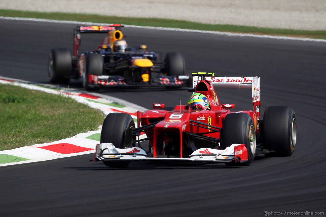 GP ITALIA, 09.09.2012- Gara, Felipe Massa (BRA) Ferrari F2012 davanti a Sebastian Vettel (GER) Red Bull Racing RB8 