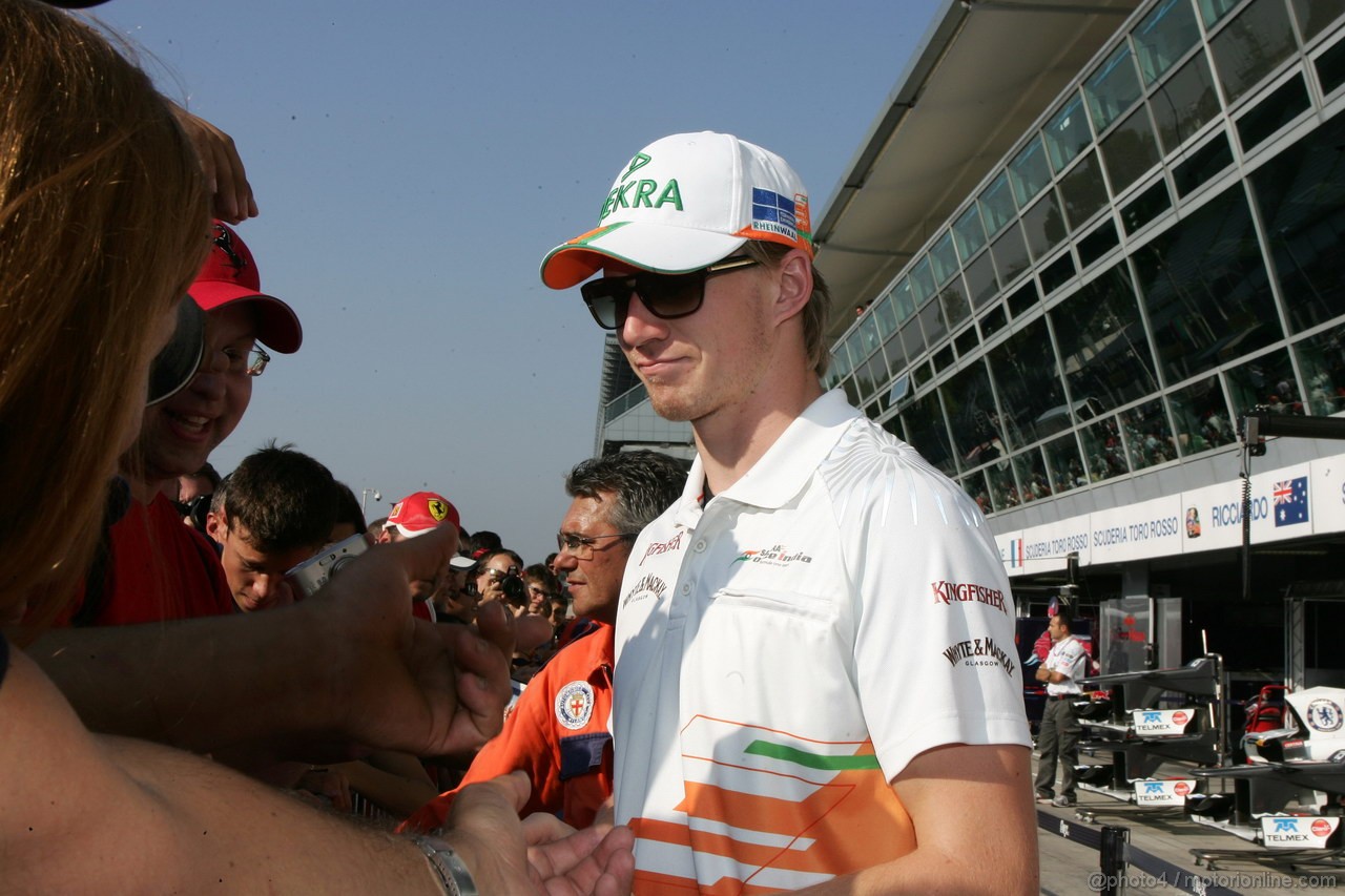 GP ITALIA, 06.09.2012- Autograph session, Nico Hulkenberg (GER) Sahara Force India F1 Team VJM05 