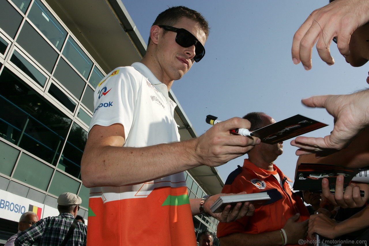 GP ITALIA, 06.09.2012- Autograph session, Paul di Resta (GBR) Sahara Force India F1 Team VJM05 