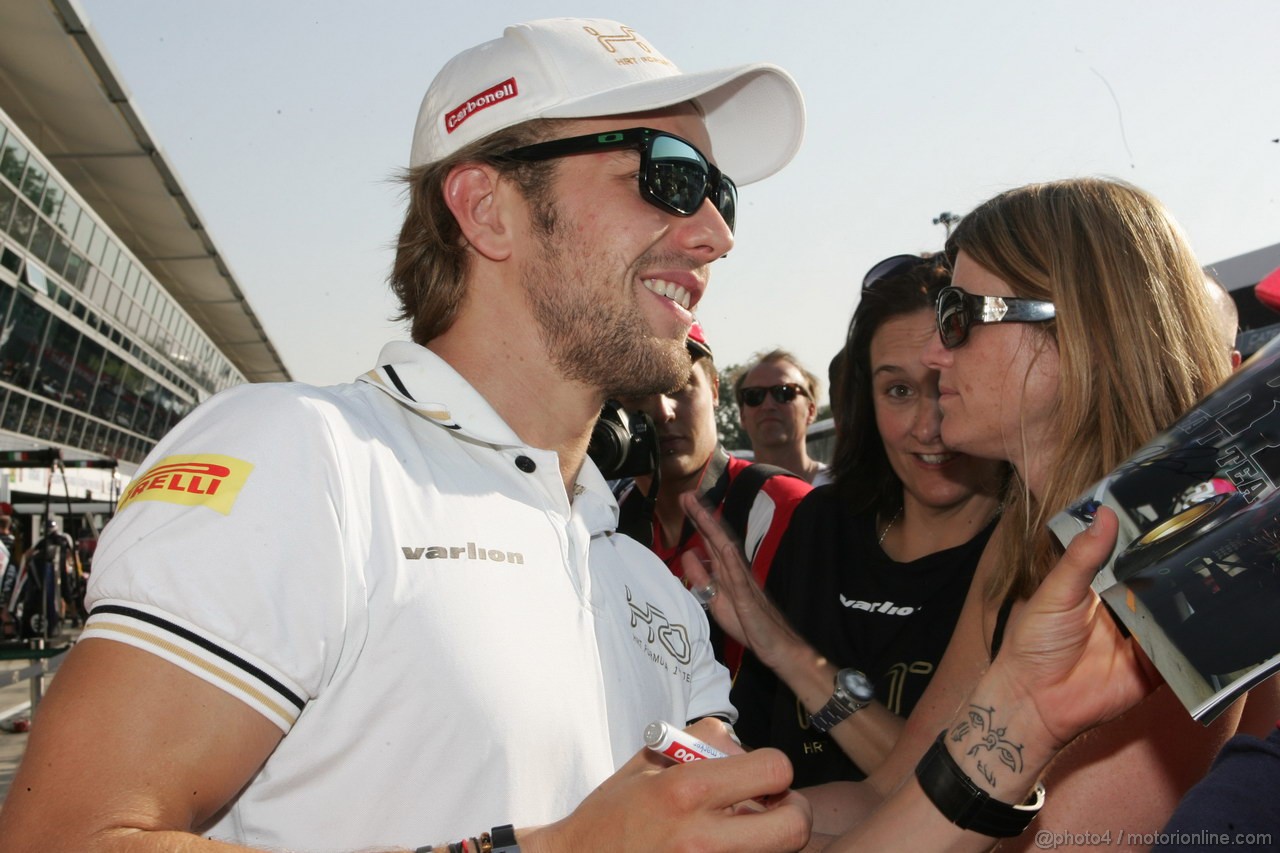 GP ITALIA, 06.09.2012- Autograph session, Dani Clos (ESP), Test Driver HRT
