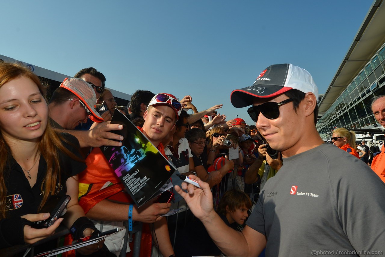 GP ITALIA, 06.09.2012- Autograph session, Kamui Kobayashi (JAP) Sauber F1 Team C31 