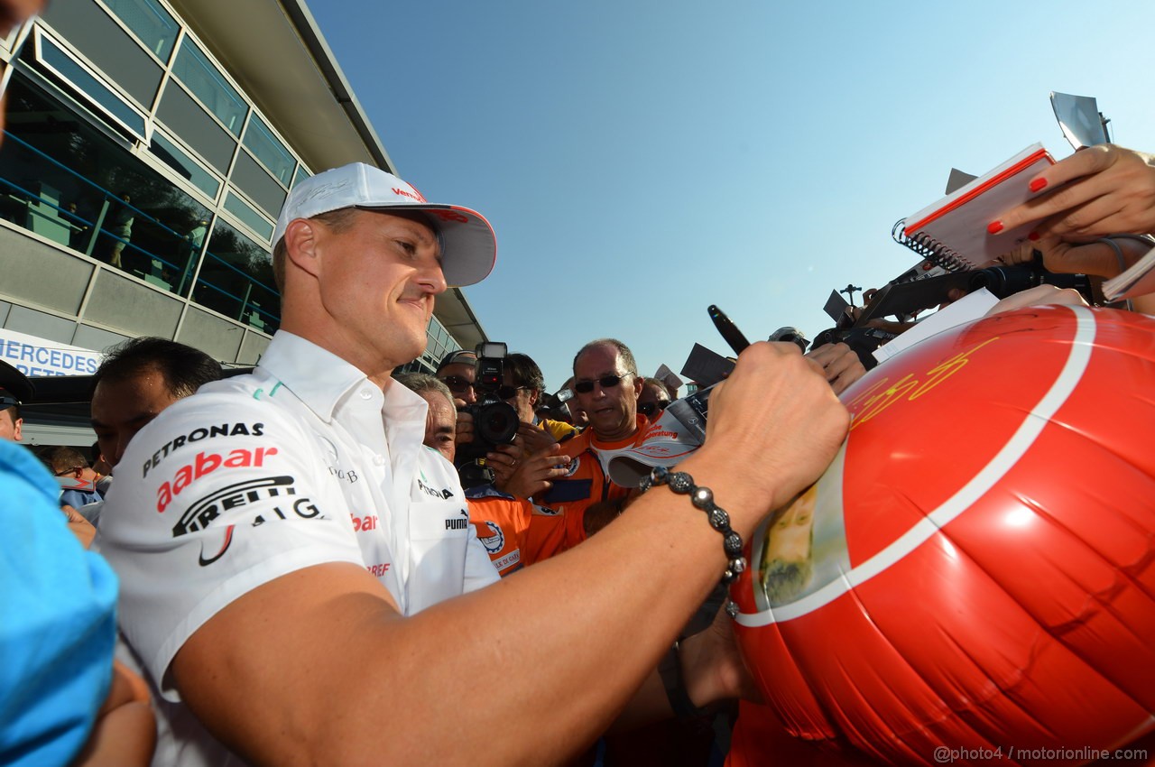GP ITALIA, 06.09.2012- Autograph session, Michael Schumacher (GER) Mercedes AMG F1 W03 
