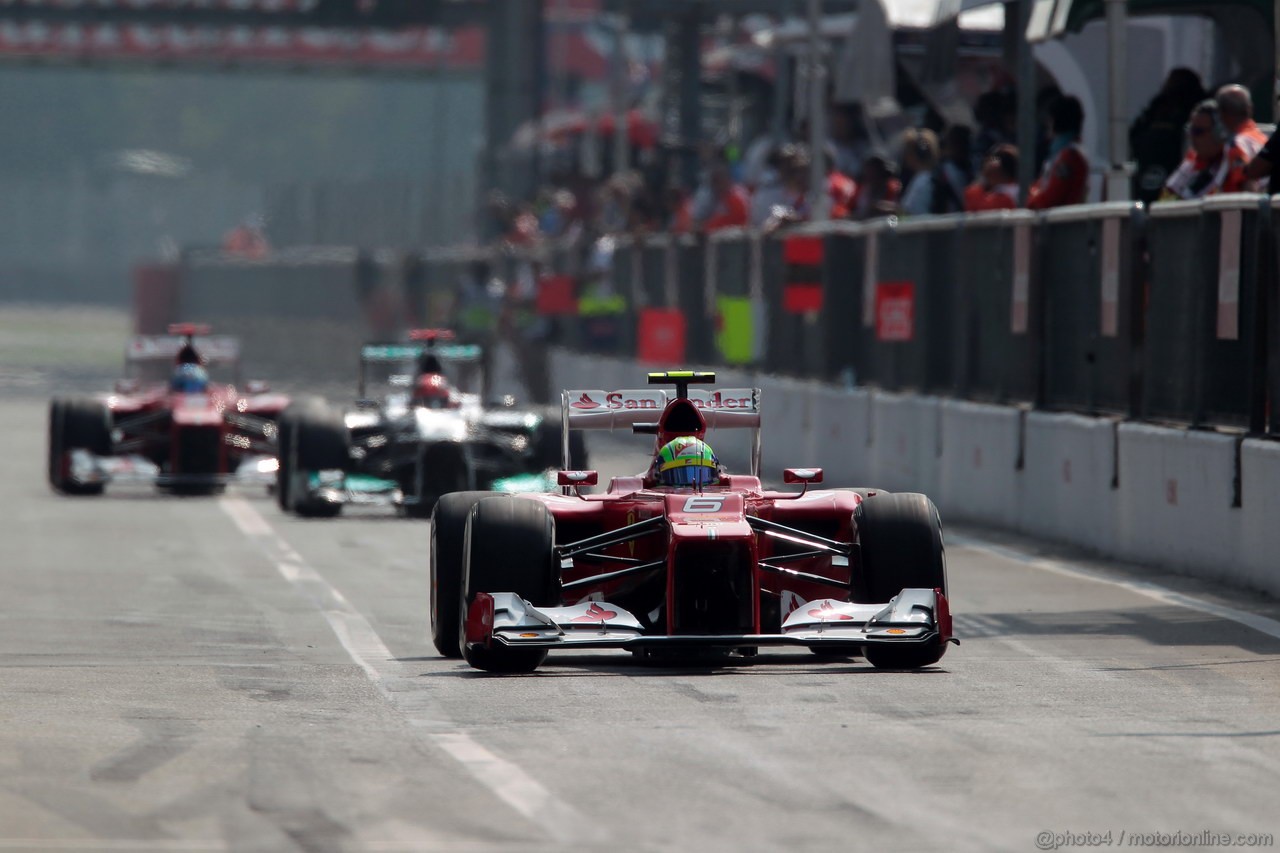 GP ITALIA, 08.09.2012- Qualifiche, Felipe Massa (BRA) Ferrari F2012 davanti a Michael Schumacher (GER) Mercedes AMG F1 W03 