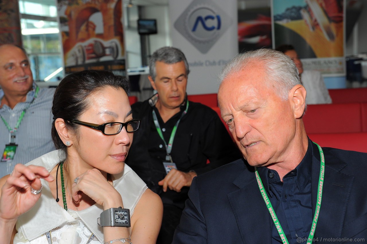 GP ITALIA, 07.09.2012- Michelle Yeoh, wife of Jean Todt (FRA)  e Santo Versace for 