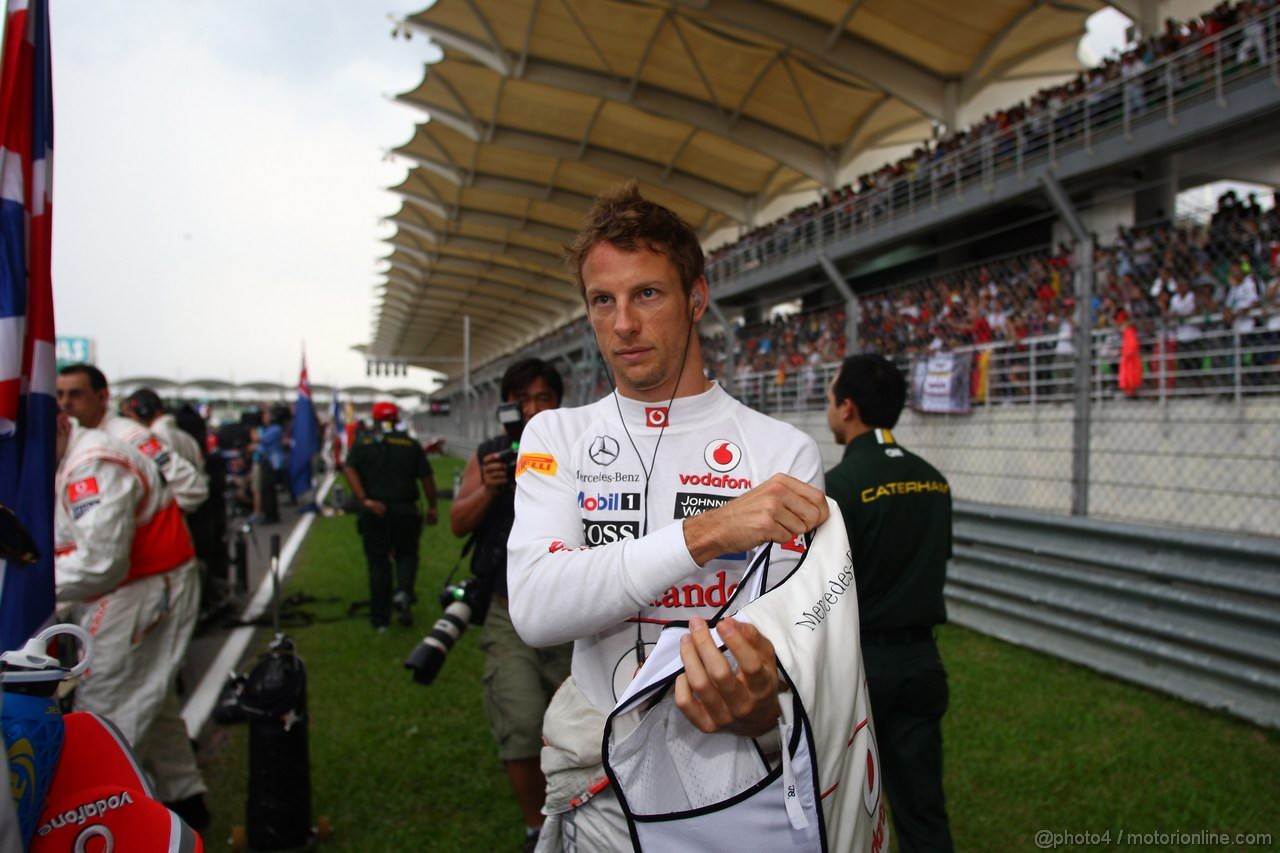 GP MALESIA, 25.03.2012- Gara, Jenson Button (GBR) McLaren Mercedes MP4-27 