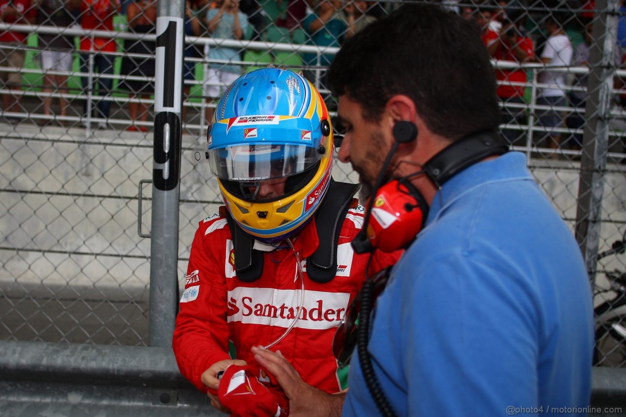 GP MALESIA, 25.03.2012- Gara, Fernando Alonso (ESP) Ferrari F2012 e Luis Garcia Abad (ESP), manager of Fernando Alonso (ESP) 