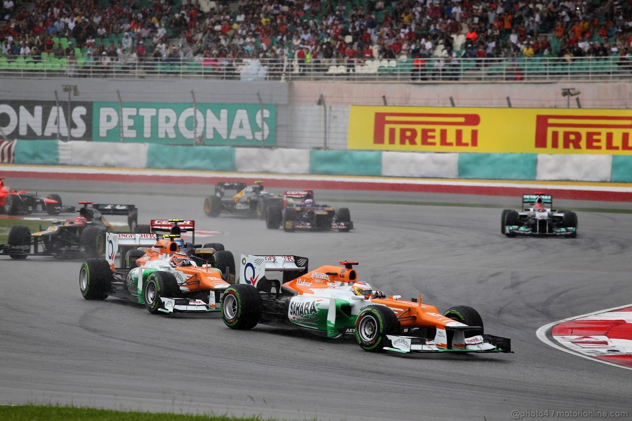 GP MALESIA, 25.03.2012- Gara, Nico Hulkenberg (GER) Sahara Force India F1 Team VJM05 e Paul di Resta (GBR) Sahara Force India F1 Team VJM05 