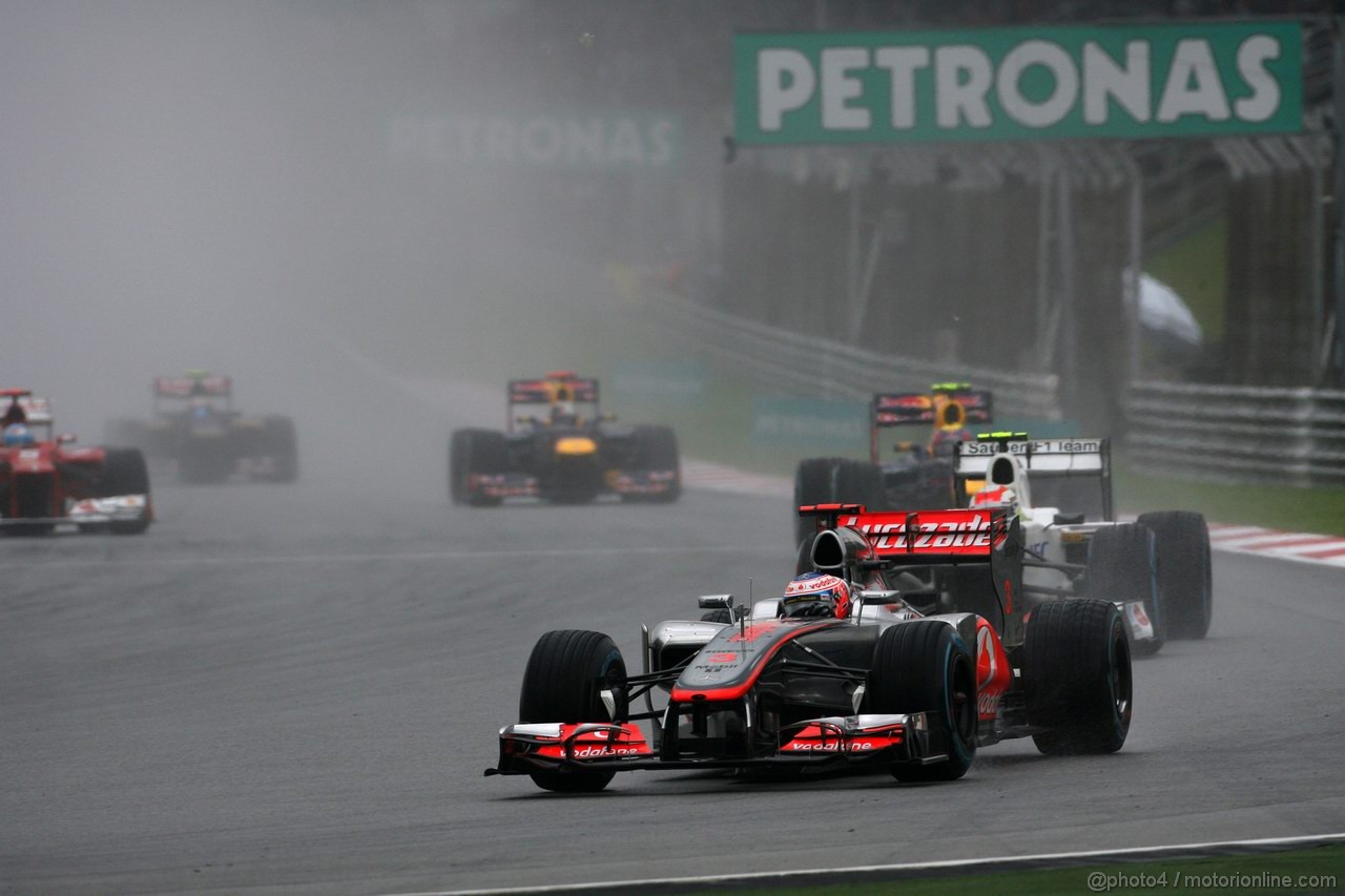 GP MALESIA, 25.03.2012- Gara, Jenson Button (GBR) McLaren Mercedes MP4-27 