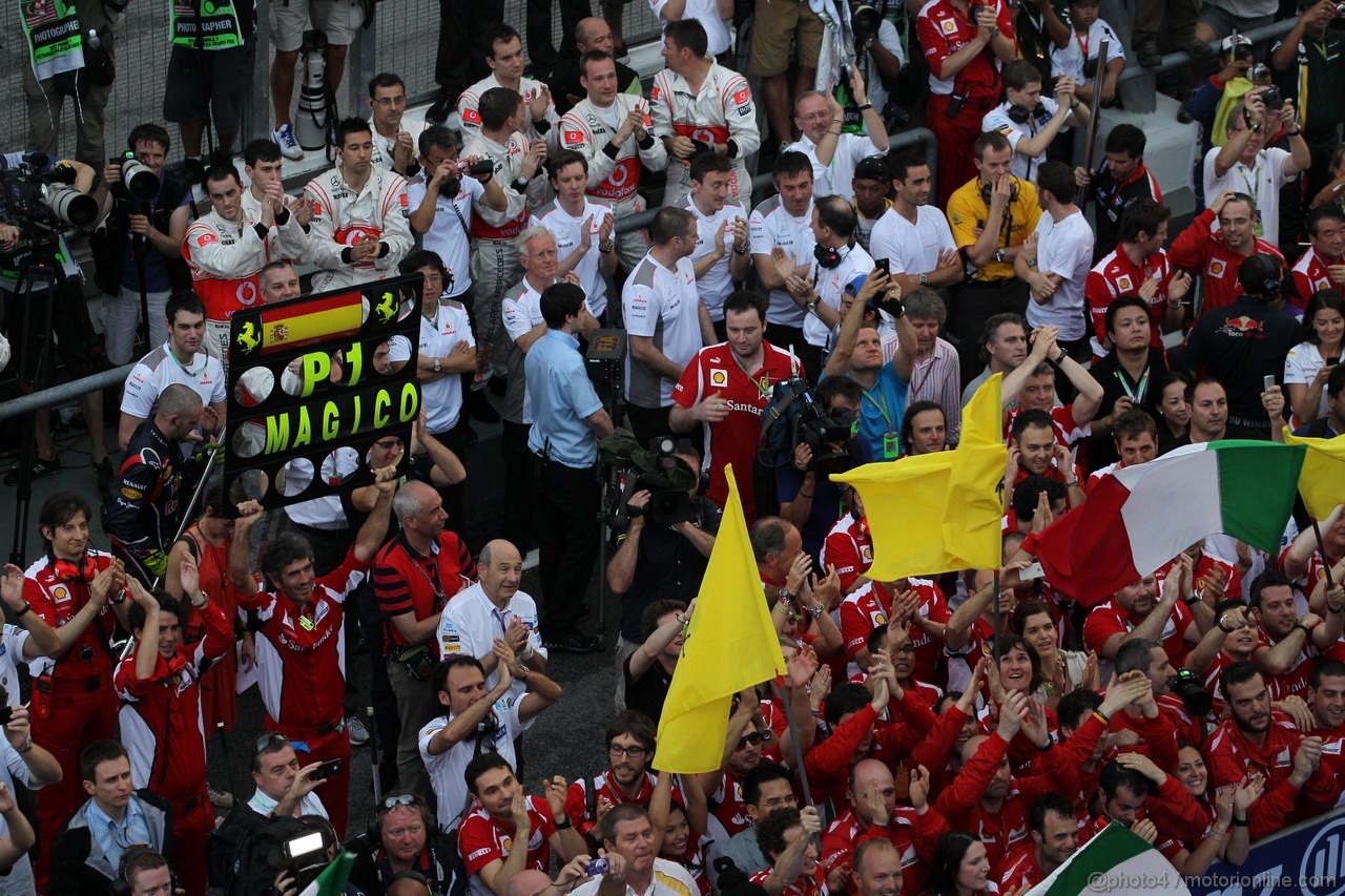 GP MALESIA, 25.03.2012- Gara, Podium Atmosfera