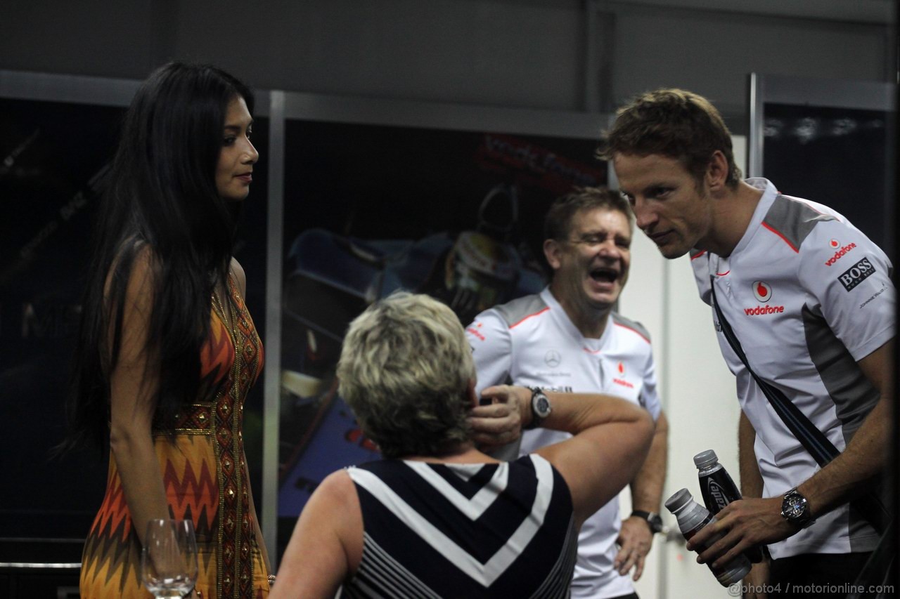GP MALESIA, 25.03.2012- Nicole Scherzinger (USA), Singer in the Pussycat Dolls, girlfriend of Lewis Hamilton (GBR) e Jenson Button (GBR) McLaren Mercedes MP4-27 