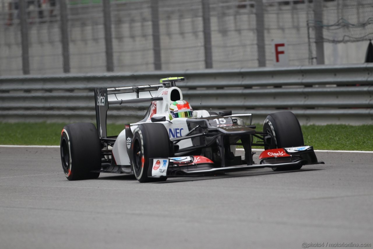 GP MALESIA, 24.03.2012- Prove Libere 3, Sabato, Sergio Pérez (MEX) Sauber F1 Team C31 
