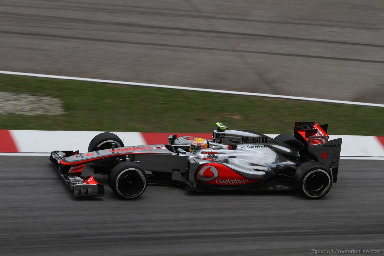 GP MALESIA, 24.03.2012- Prove Libere 3, Sabato, Lewis Hamilton (GBR) McLaren Mercedes MP4-27 
