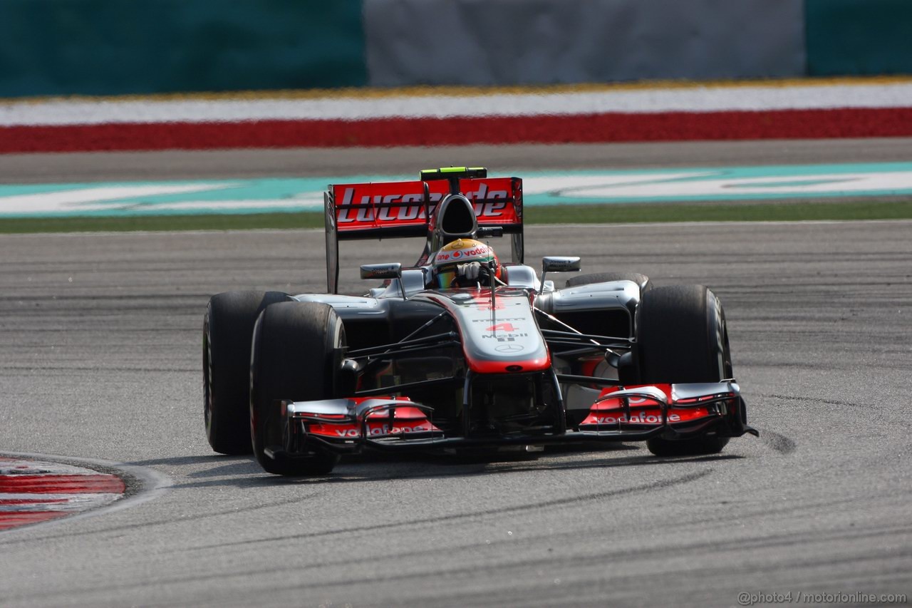 GP MALESIA, 24.03.2012- Qualifiche, Lewis Hamilton (GBR) McLaren Mercedes MP4-27 