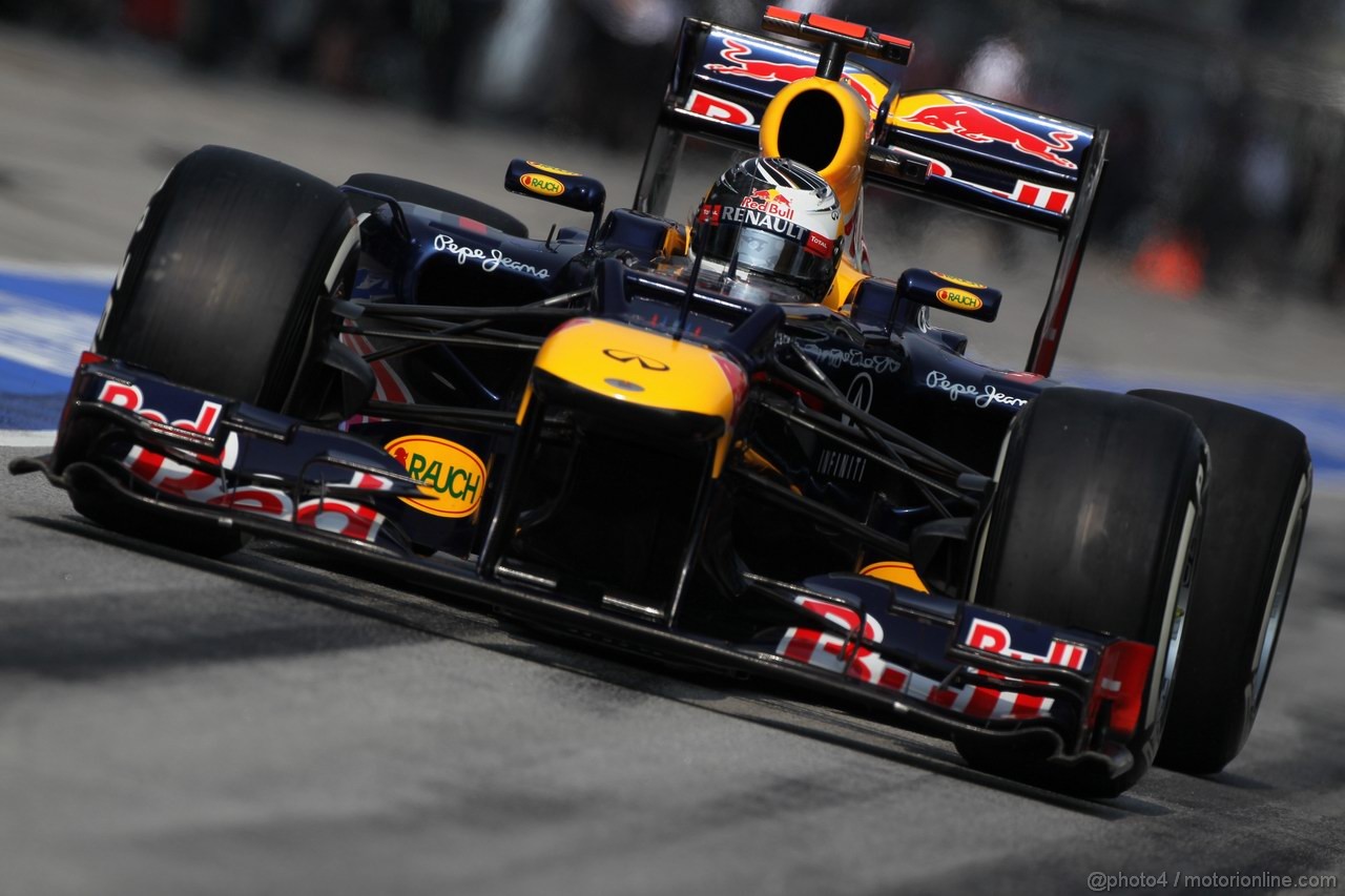 GP MALESIA, 24.03.2012- Qualifiche, Sebastian Vettel (GER) Red Bull Racing RB8 