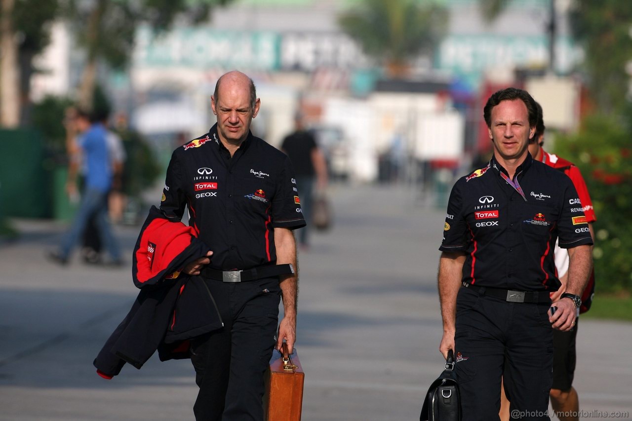 GP MALESIA, 23.03.2012- Adrian Newey (GBR), Red Bull Racing , Technical Operations Director e Christian Horner (GBR), Red Bull Racing, Sporting Director 