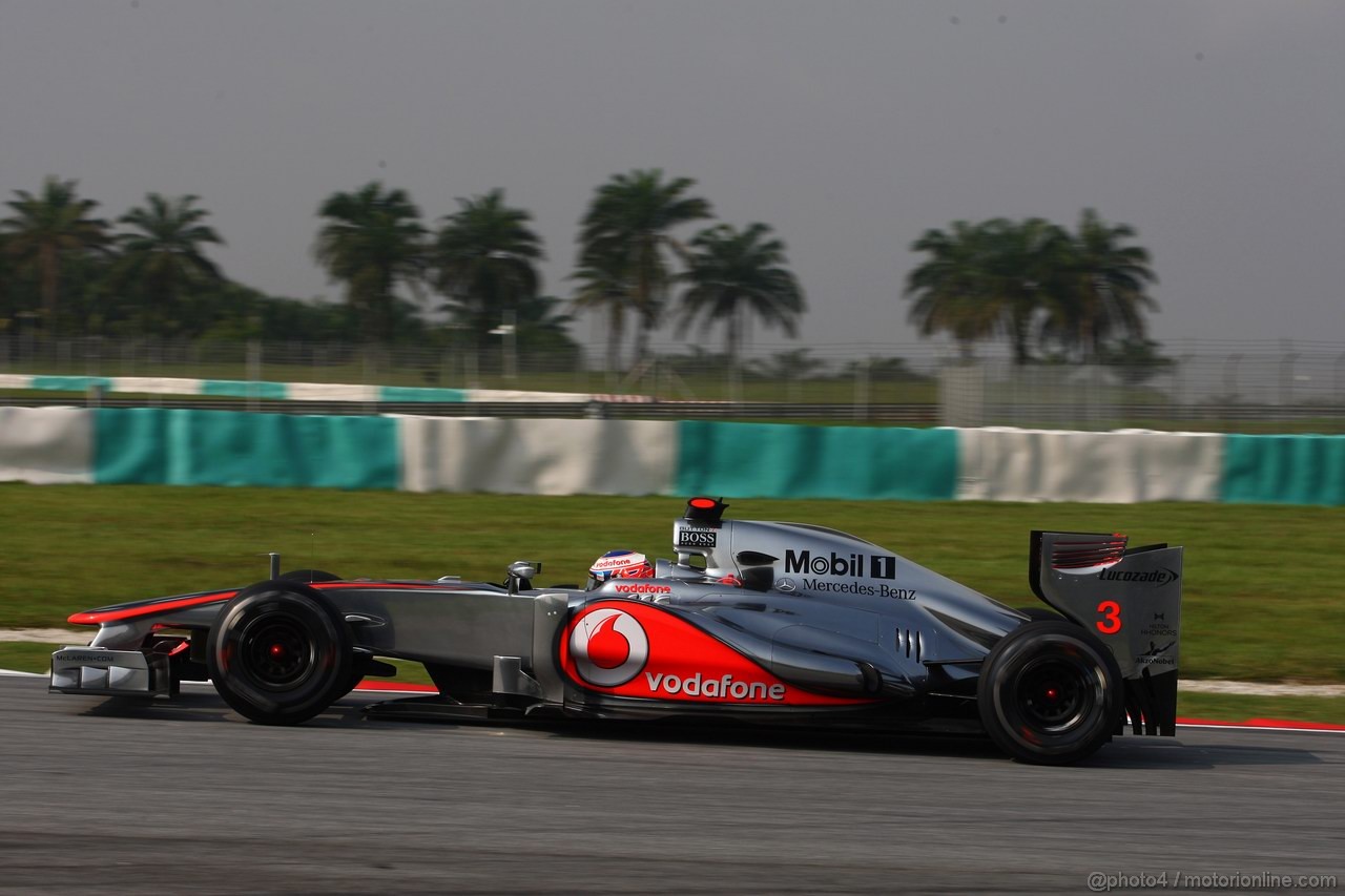 GP MALESIA, 23.03.2012- Prove Libere 1, Jenson Button (GBR) McLaren Mercedes MP4-27 
